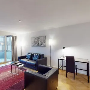 Bright 1 Bedroom Flat In The Centre Apartment